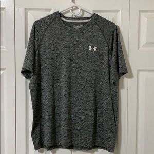 Nwot Under Armour heat gear LG short sleeve t